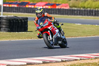 cadwell-no-limits-trackday;cadwell-park;cadwell-park-photographs;cadwell-trackday-photographs;enduro-digital-images;event-digital-images;eventdigitalimages;no-limits-trackdays;peter-wileman-photography;racing-digital-images;trackday-digital-images;trackday-photos